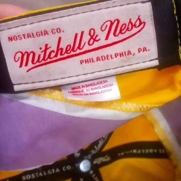 Mitchell & Ness Los Angeles Lakers Nylon Baseball Hat - Picture 5 of 5